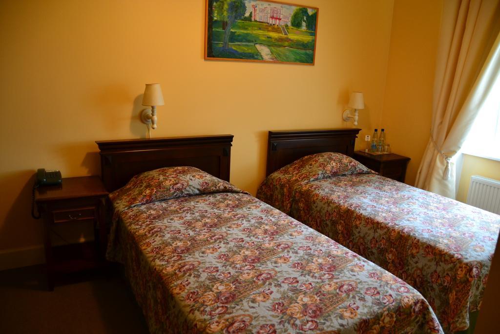Birinu Pils Hotel Birini Phòng bức ảnh