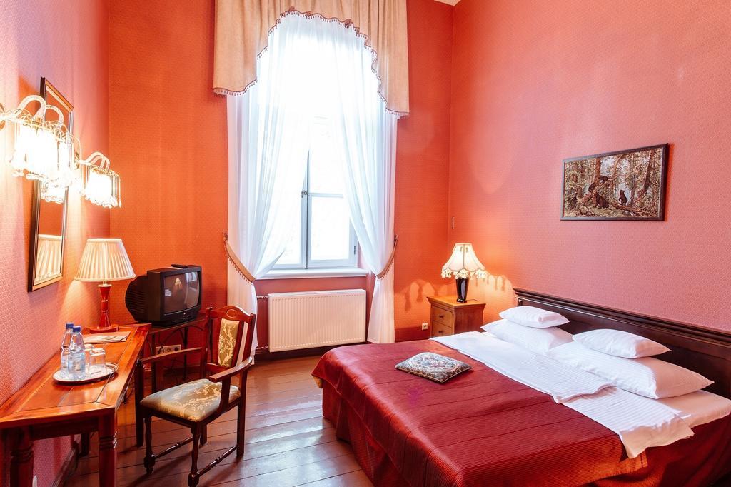 Birinu Pils Hotel Birini Phòng bức ảnh