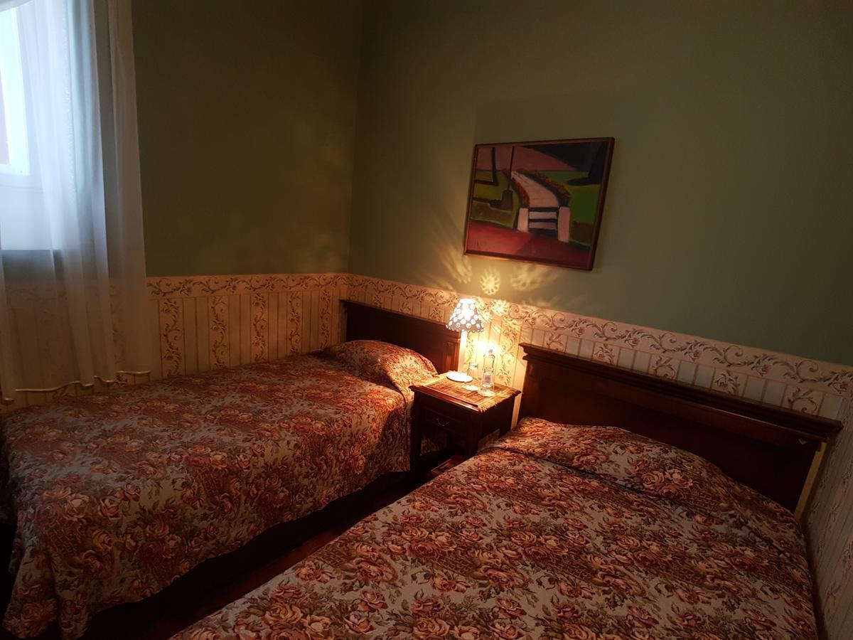 Birinu Pils Hotel Birini Ngoại thất bức ảnh